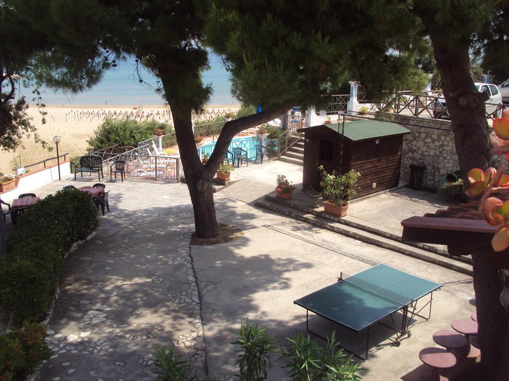 Hotel Piccolo Paradiso Di Rodi Garganico Exterior photo